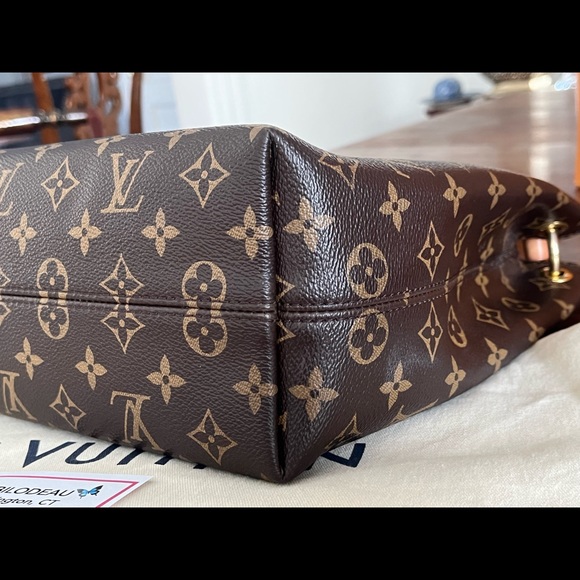 SOLD- Authentic Louis Vuitton Graceful PM - Picture 8 of 16